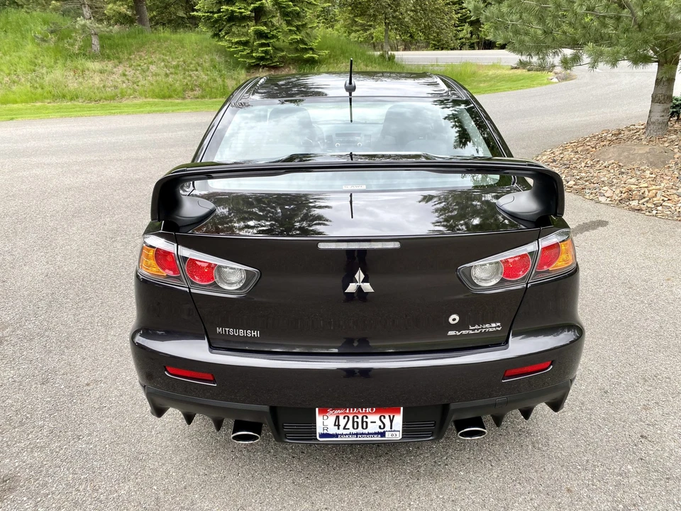 2011 Mitsubishi Lancer Evolution X 9th Gen - Image 11 of 31
