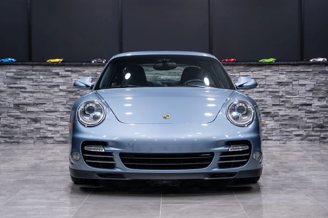 2011 Porsche 997 Turbo - Image 16 of 31