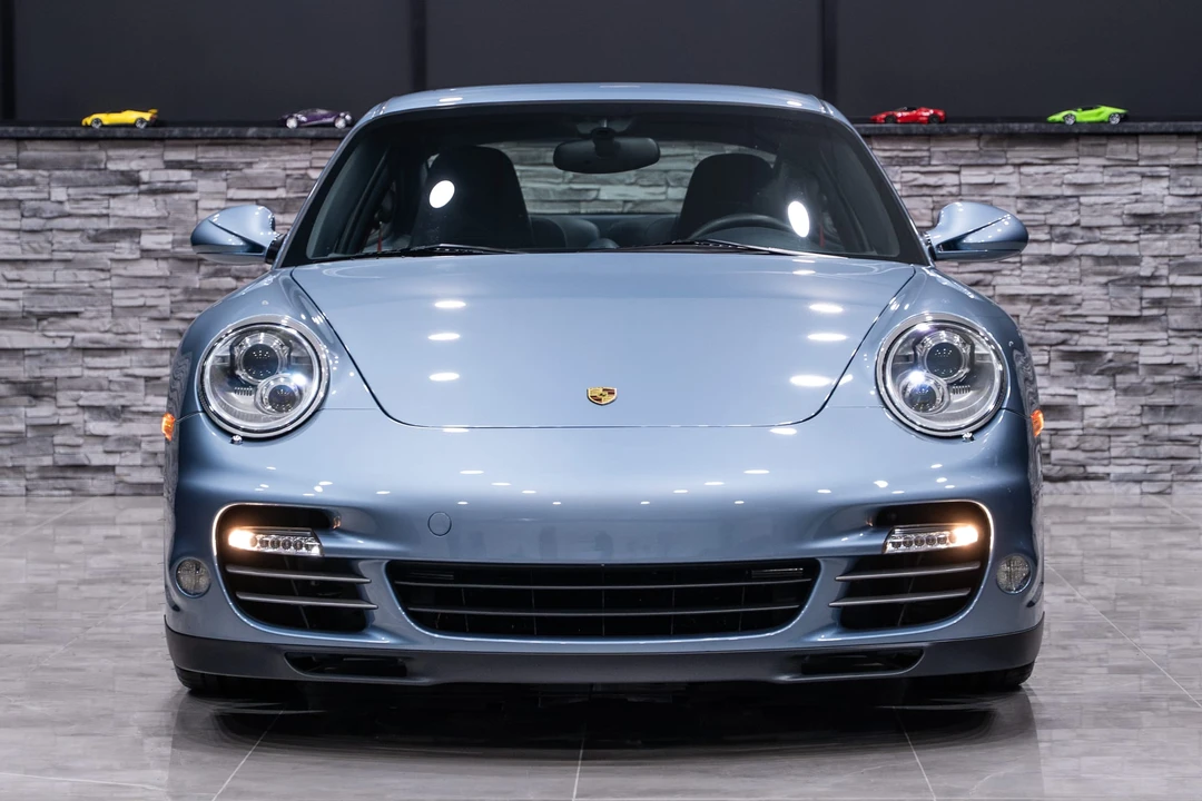 2011 Porsche 997 Turbo - Image 25 of 31