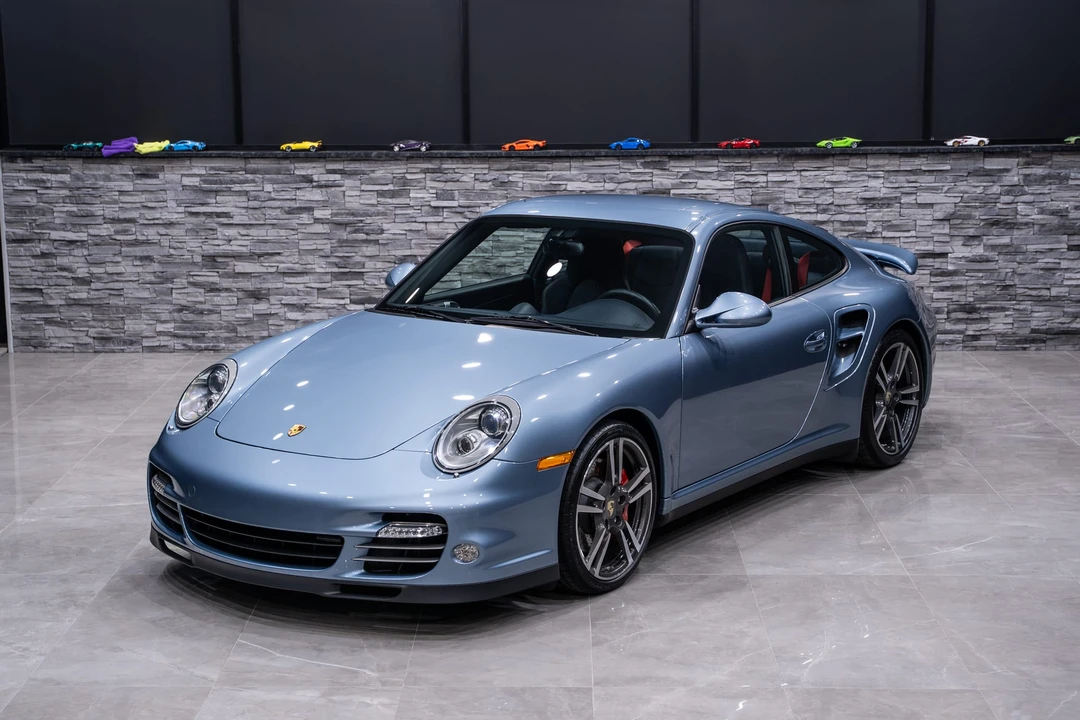 2011 Porsche 997 Turbo - Image 14 of 31