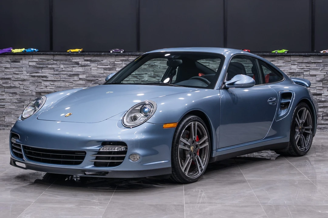2011 Porsche 997 Turbo - Image 12 of 31