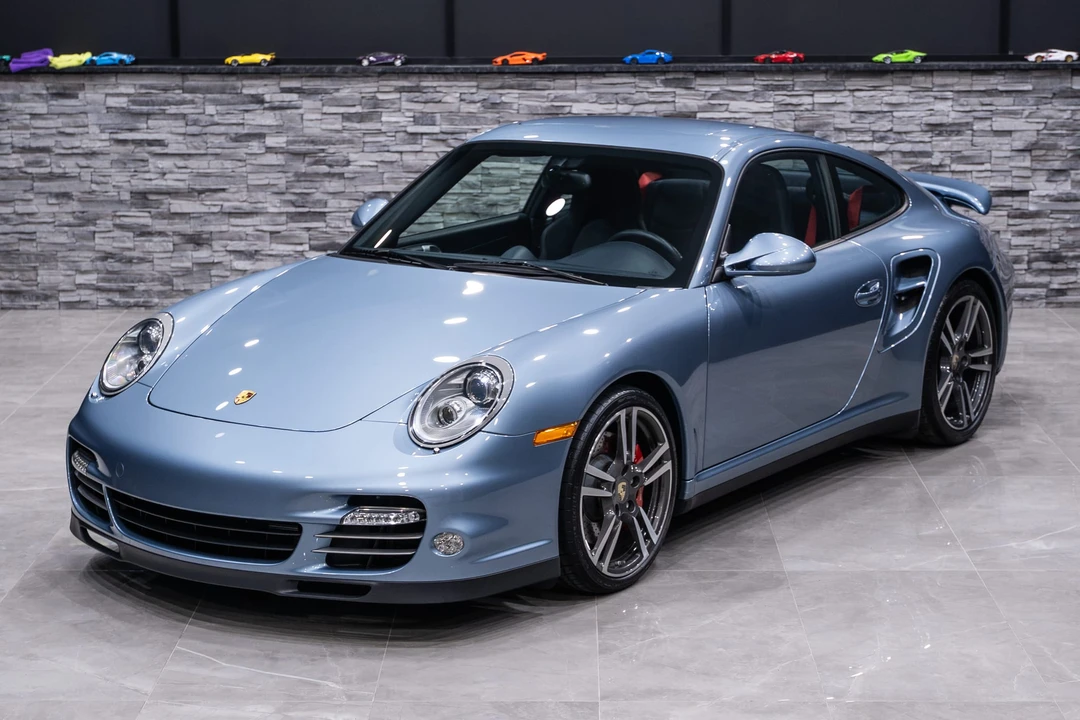 2011 Porsche 997 Turbo - Image 8 of 31