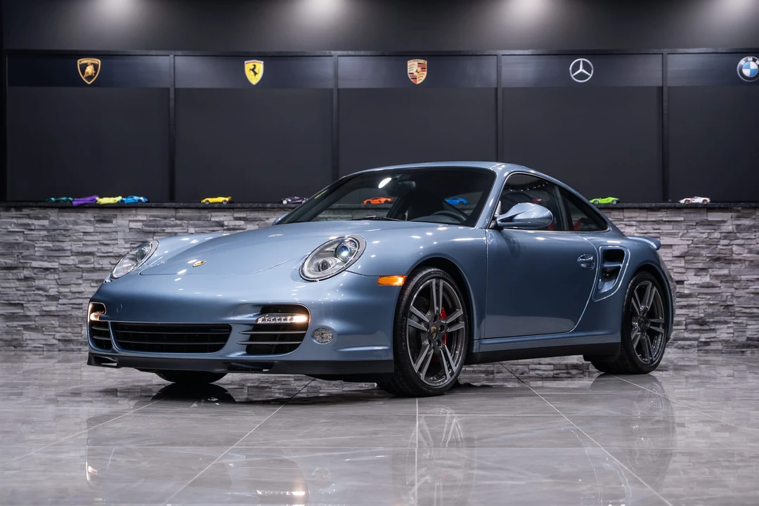 2011 Porsche 997 Turbo - Image 10 of 31