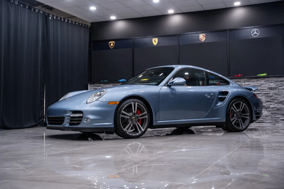 2011 Porsche 997 Turbo - Image 2 of 31