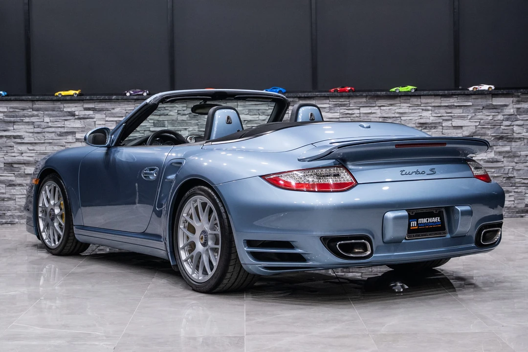 2011 Porsche 997 Turbo S - Image 9 of 31