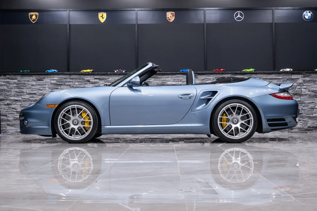 2011 Porsche 997 Turbo S - Image 7 of 31