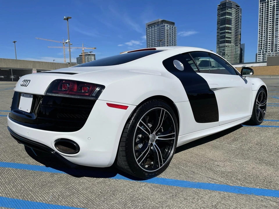 2012 Audi 42 R8 - Image 15 of 31