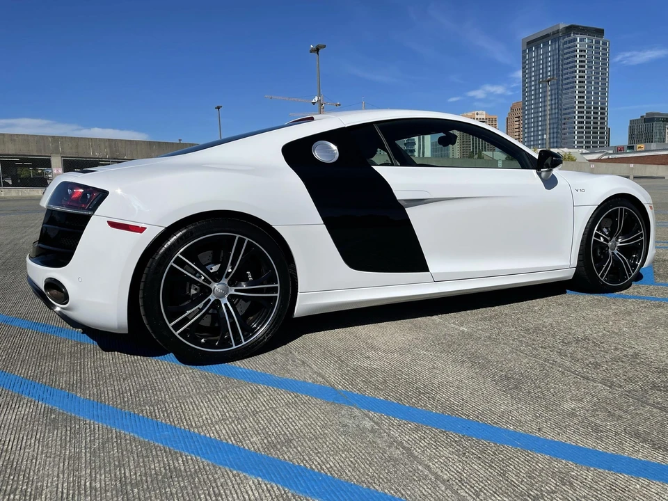 2012 Audi 42 R8 - Image 16 of 31