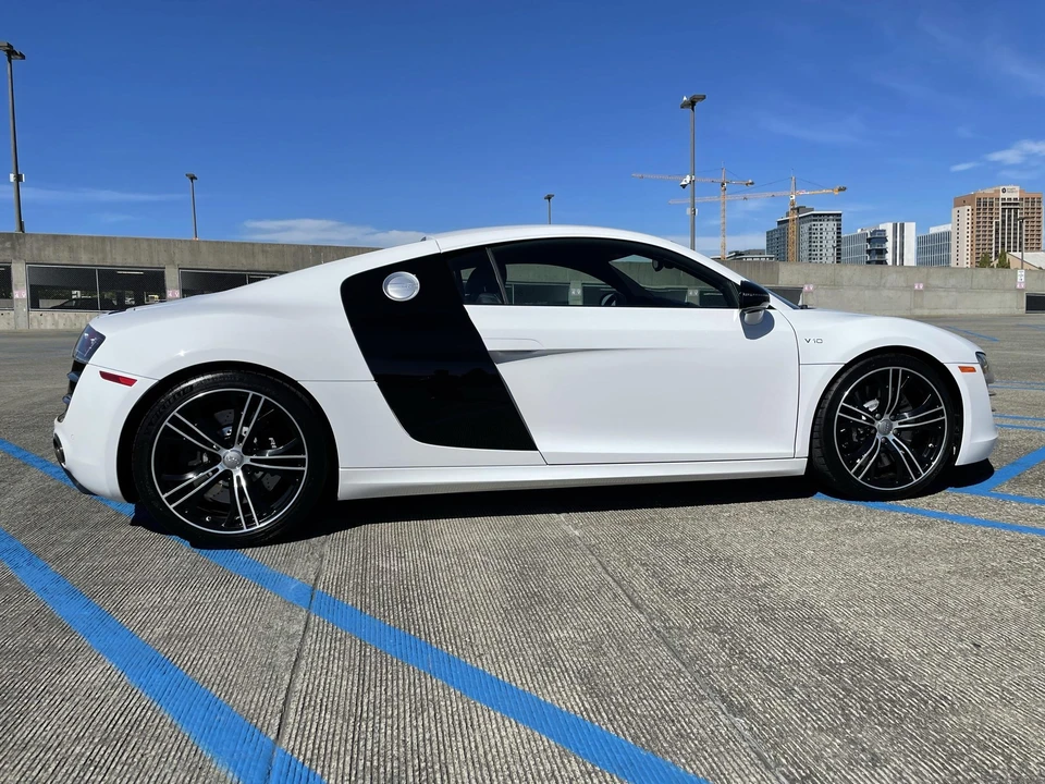 2012 Audi 42 R8 - Image 17 of 31