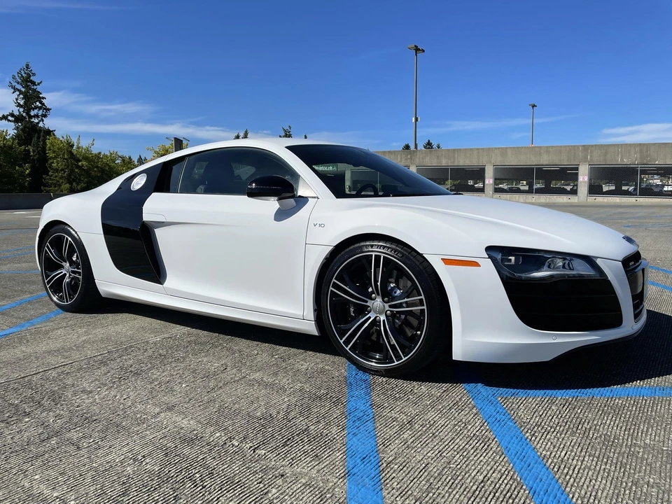 2012 Audi 42 R8 - Image 20 of 31