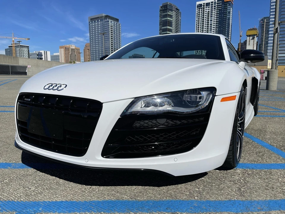 2012 Audi 42 R8 - Image 2 of 31