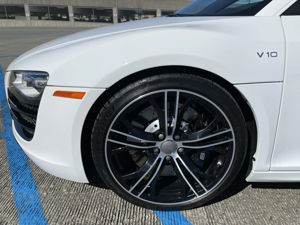 2012 Audi 42 R8 - Image 25 of 31