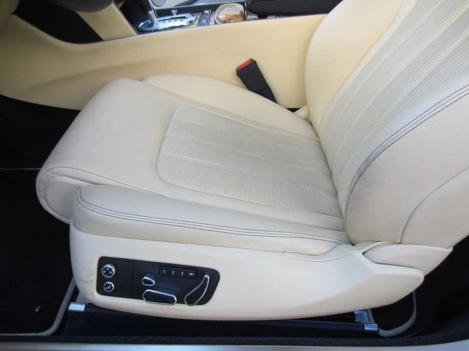 2012 Bentley Continental GT 2nd Gen - Image 28 of 31