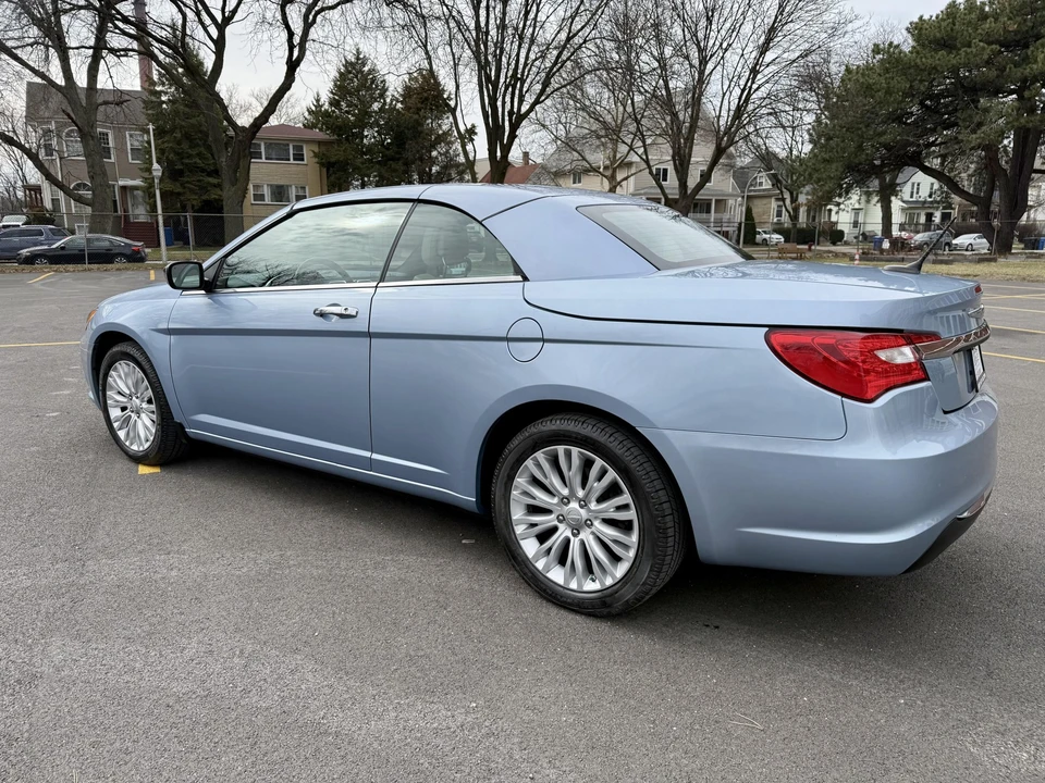 2012 Chrysler 200 - Image 24 of 31