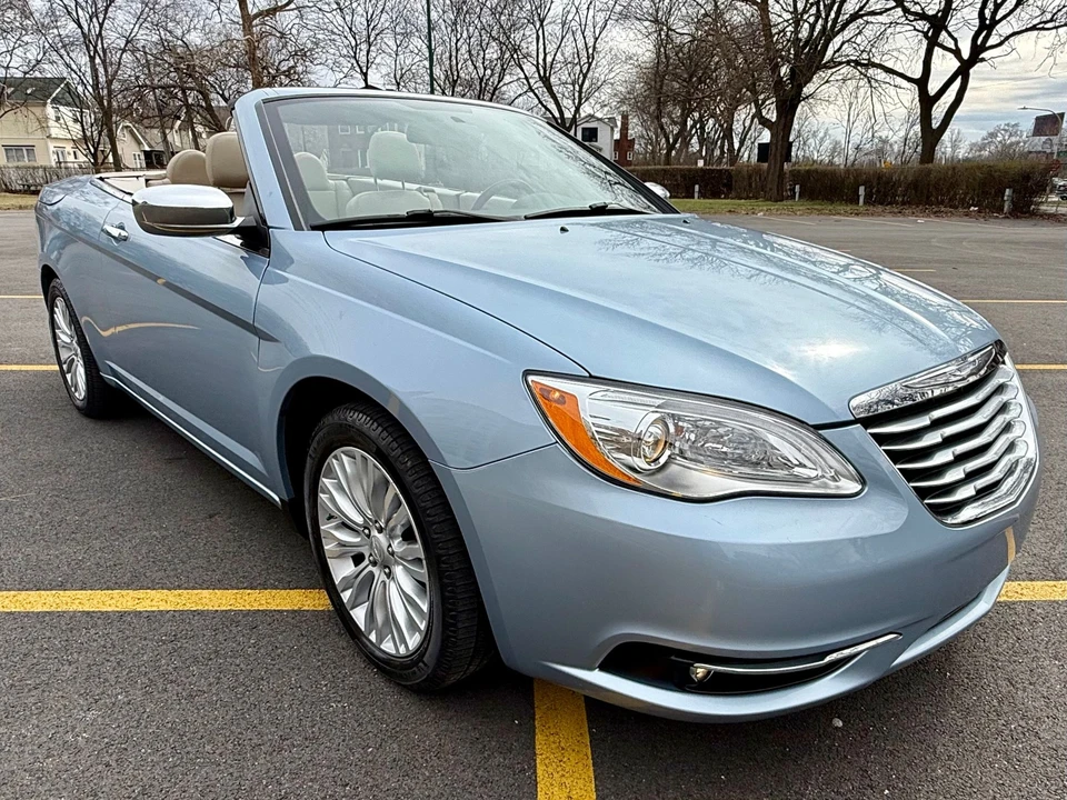 2012 Chrysler 200 - Image 3 of 31