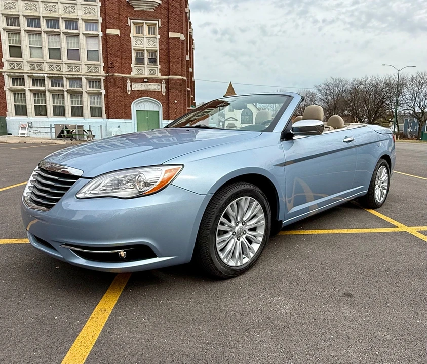 2012 Chrysler 200 - Image 7 of 31