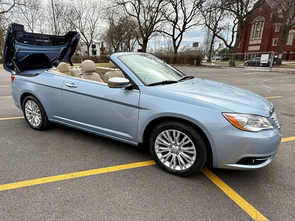 2012 Chrysler 200 - Image 13 of 31