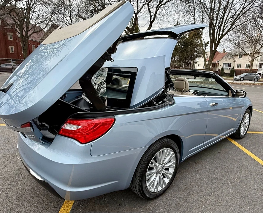 2012 Chrysler 200 - Image 14 of 31
