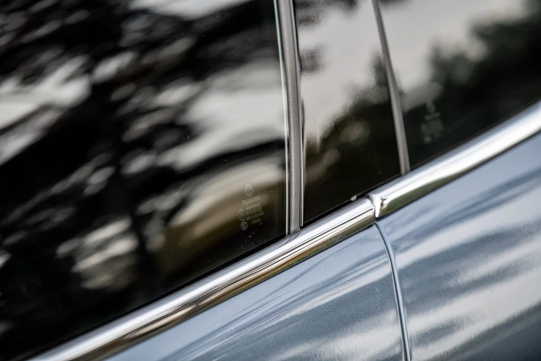 2012 Fisker Karma - Image 25 of 31