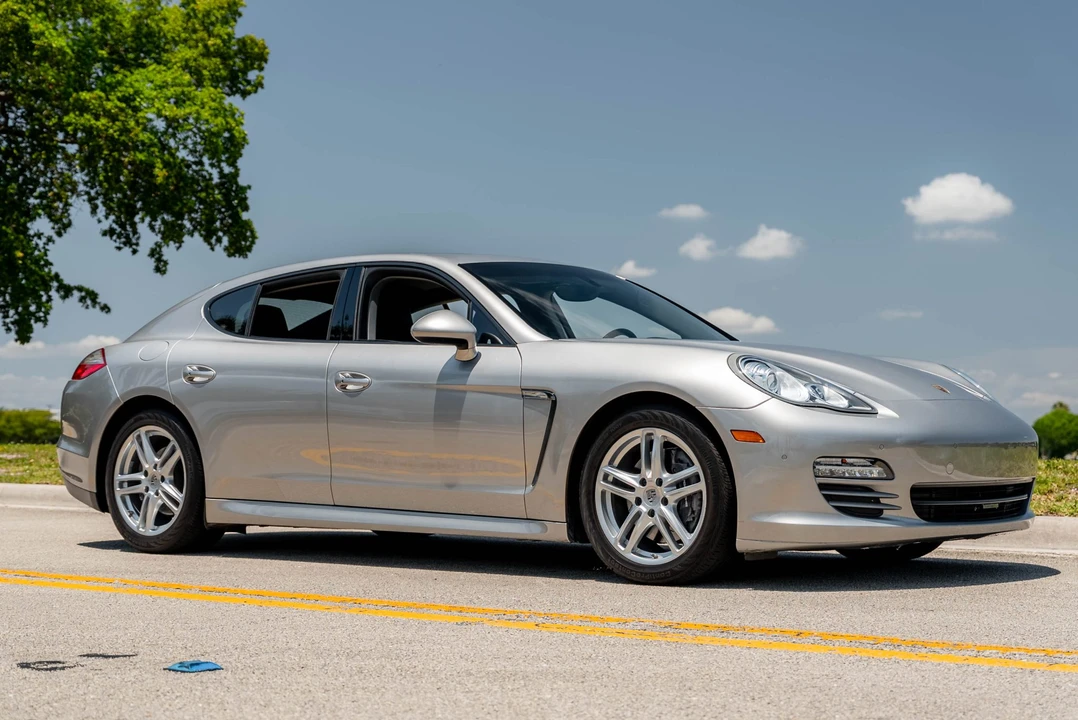2012 Porsche 970 Panamera - Image 8 of 31
