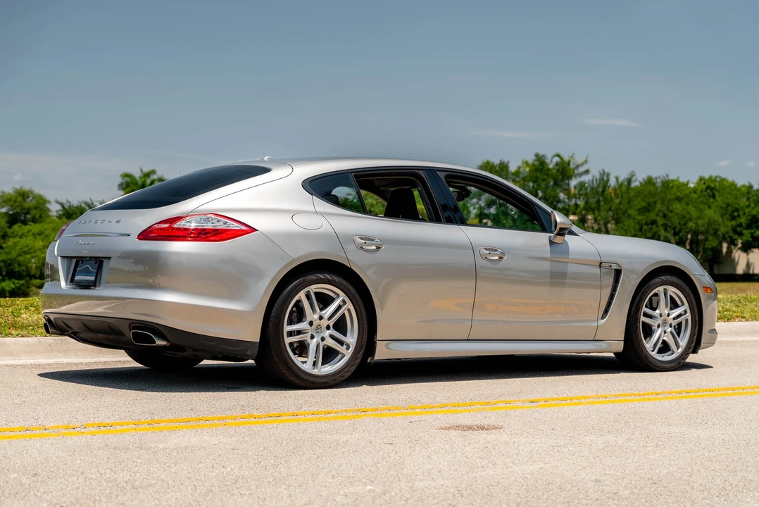 2012 Porsche 970 Panamera - Image 10 of 31