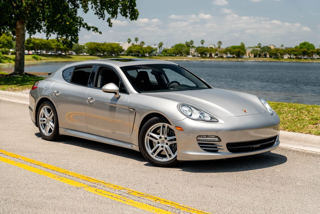 2012 Porsche 970 Panamera - Image 6 of 31