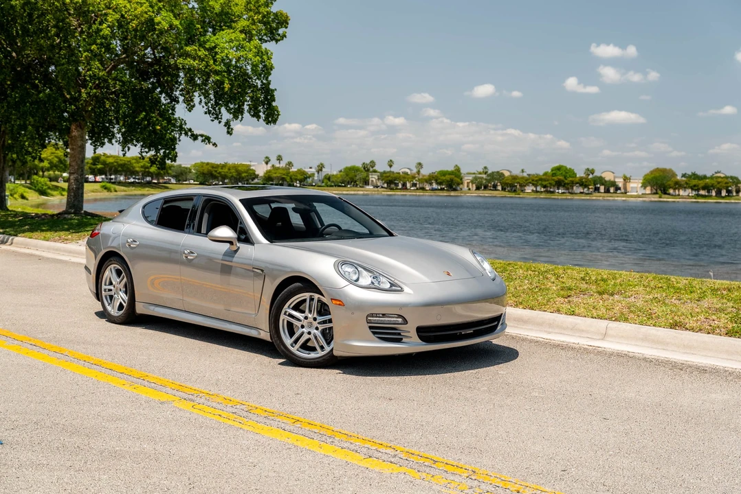 2012 Porsche 970 Panamera - Image 5 of 31