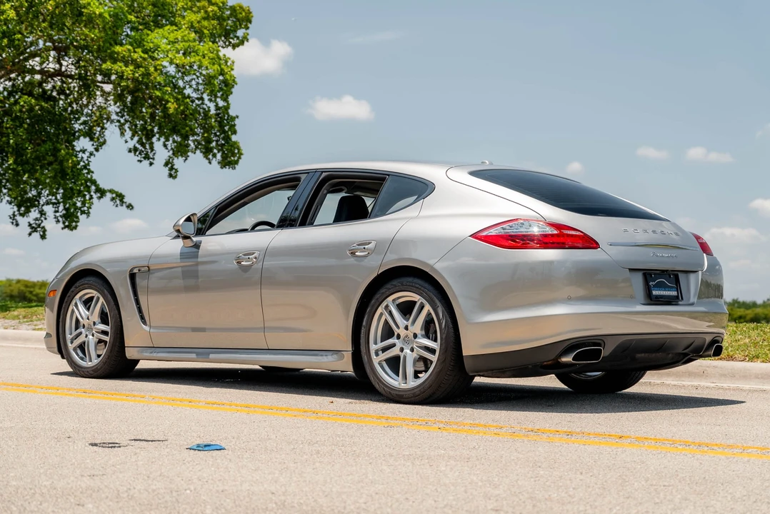 2012 Porsche 970 Panamera - Image 14 of 31