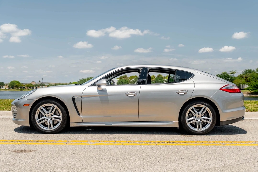 2012 Porsche 970 Panamera - Image 15 of 31