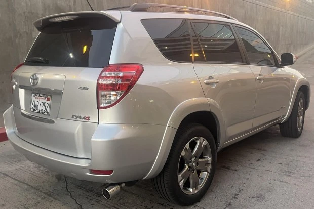 2012 Toyota RAV4 3rd Gen - Image 2 of 8