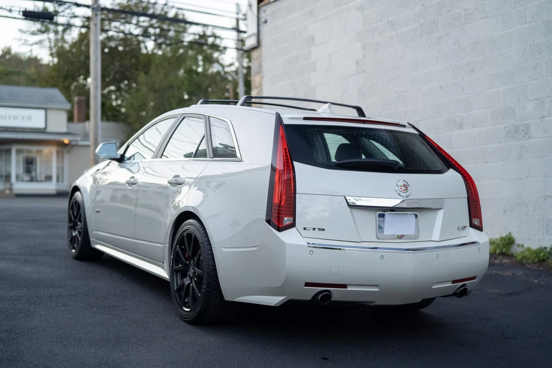 2013 Cadillac CTS-V 2nd Gen - Image 3 of 31
