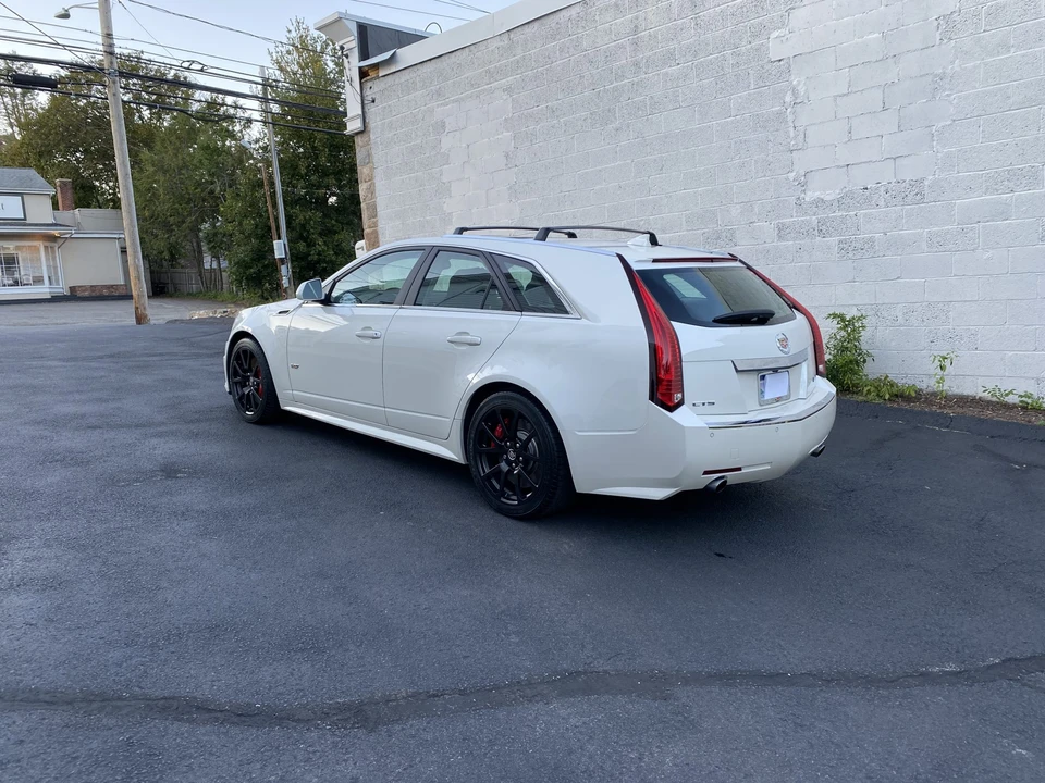 2013 Cadillac CTS-V 2nd Gen - Image 4 of 31