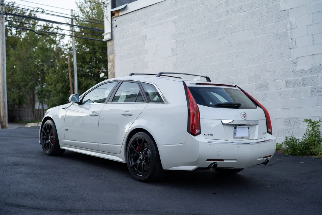 2013 Cadillac CTS-V 2nd Gen - Image 5 of 31
