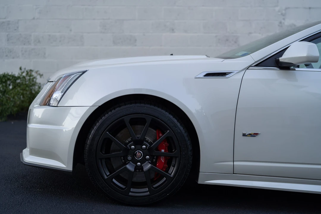 2013 Cadillac CTS-V 2nd Gen - Image 29 of 31