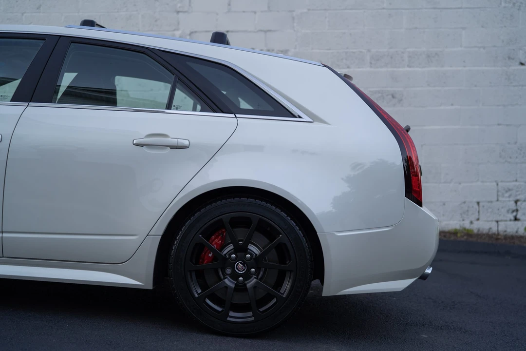 2013 Cadillac CTS-V 2nd Gen - Image 30 of 31