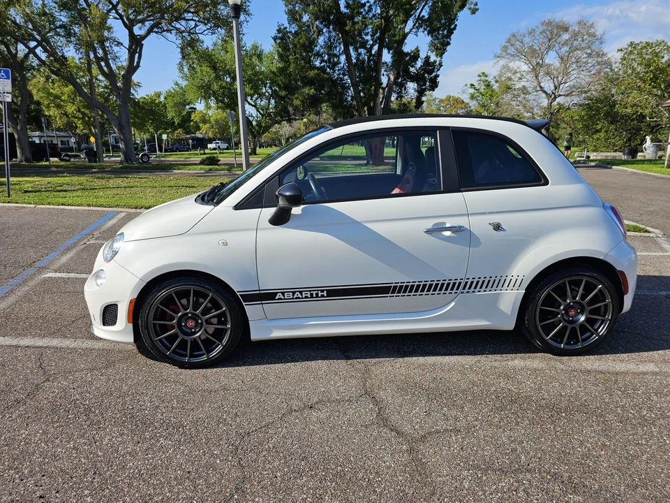2013 Fiat Abarth 500 - Image 17 of 31