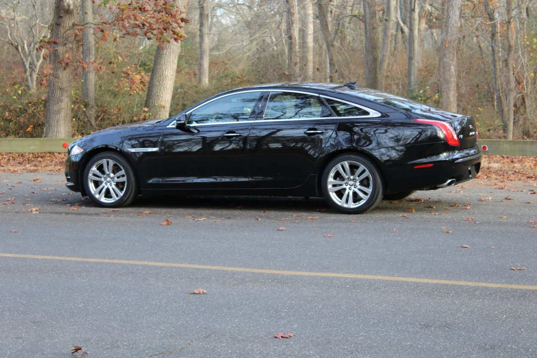 2013 Jaguar X351 XJ - Image 30 of 31