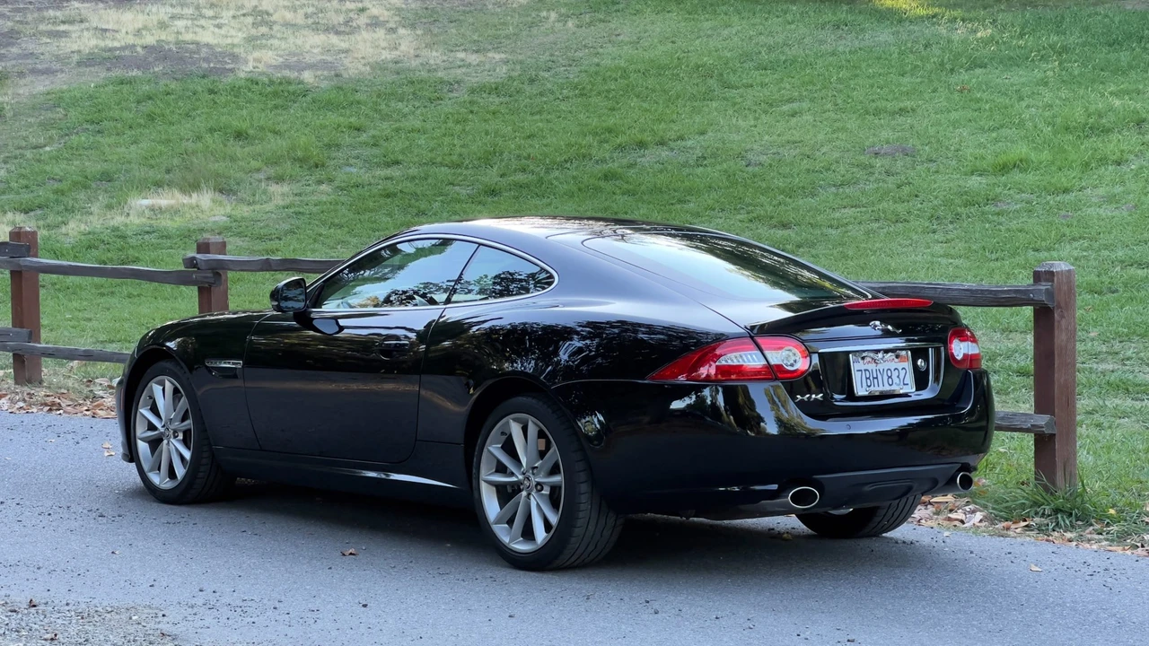 2013 Jaguar X150 XK - Image 10 of 31