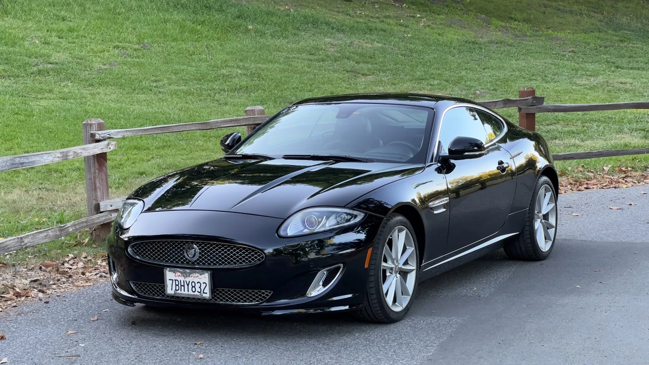 2013 Jaguar X150 XK - Image 2 of 31