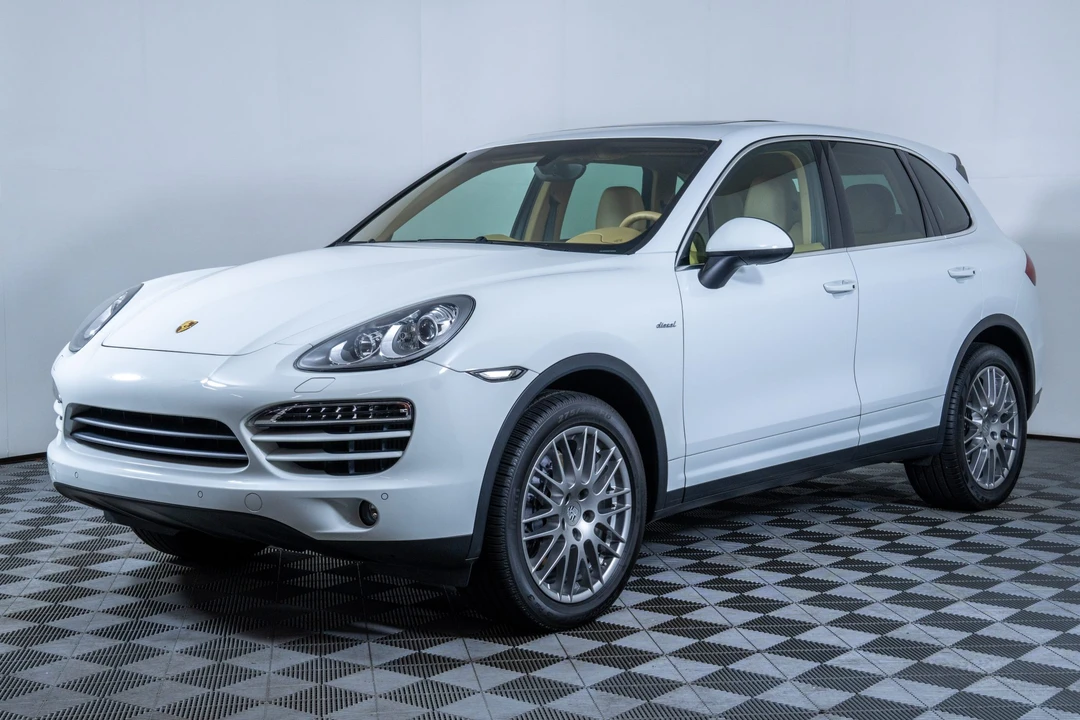 2013 Porsche 958 Cayenne Diesel - Image 4 of 31