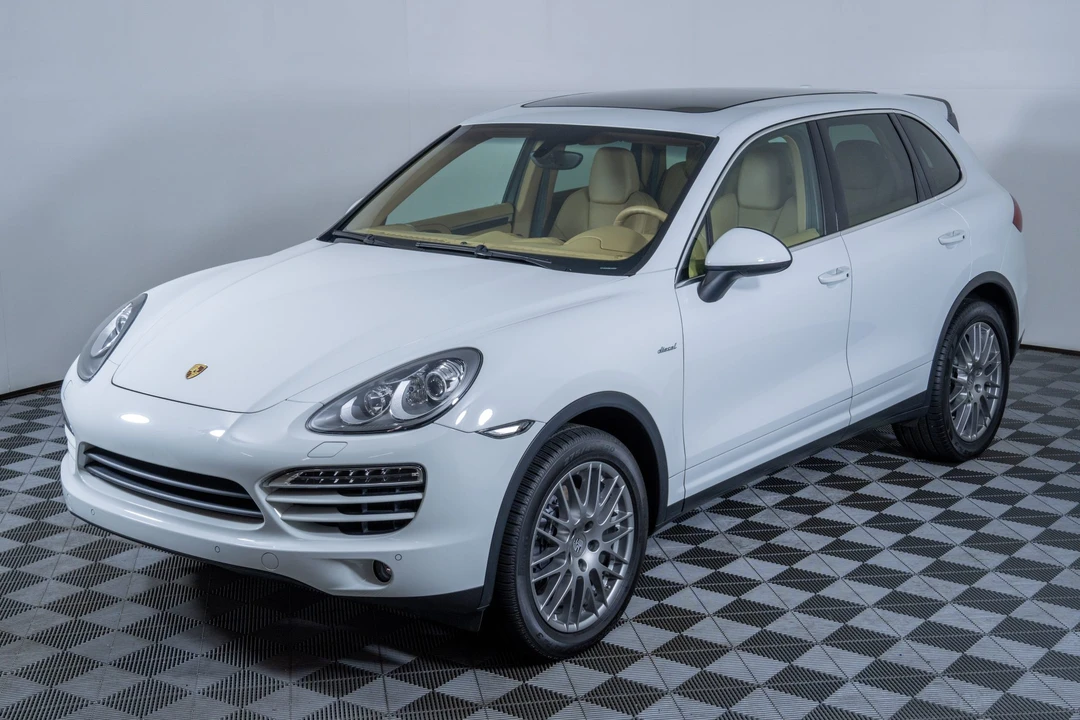 2013 Porsche 958 Cayenne Diesel - Image 3 of 31