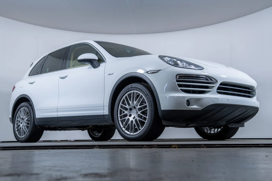 2013 Porsche 958 Cayenne Diesel - Image 9 of 31
