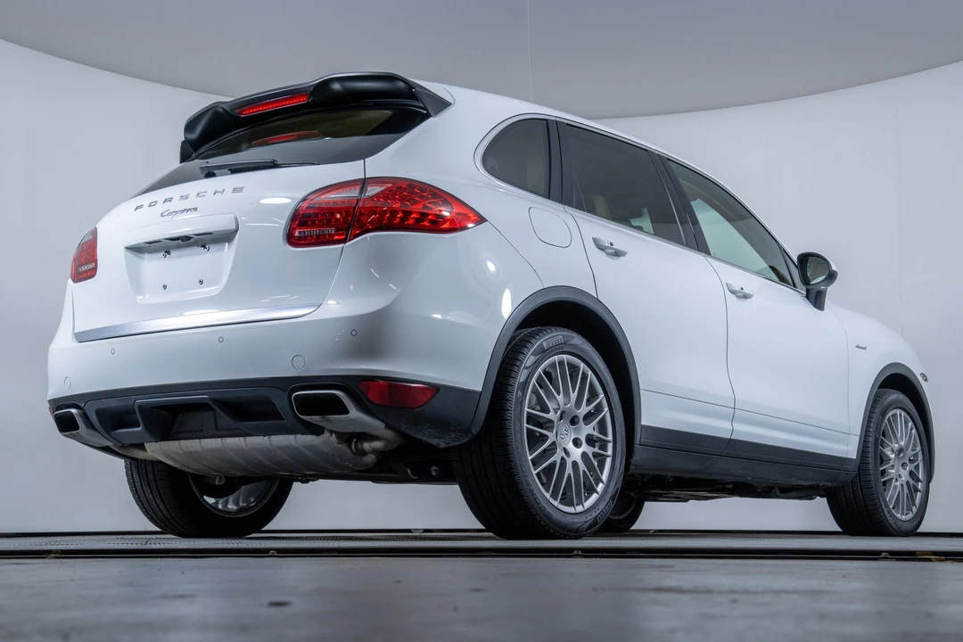 2013 Porsche 958 Cayenne Diesel - Image 15 of 31