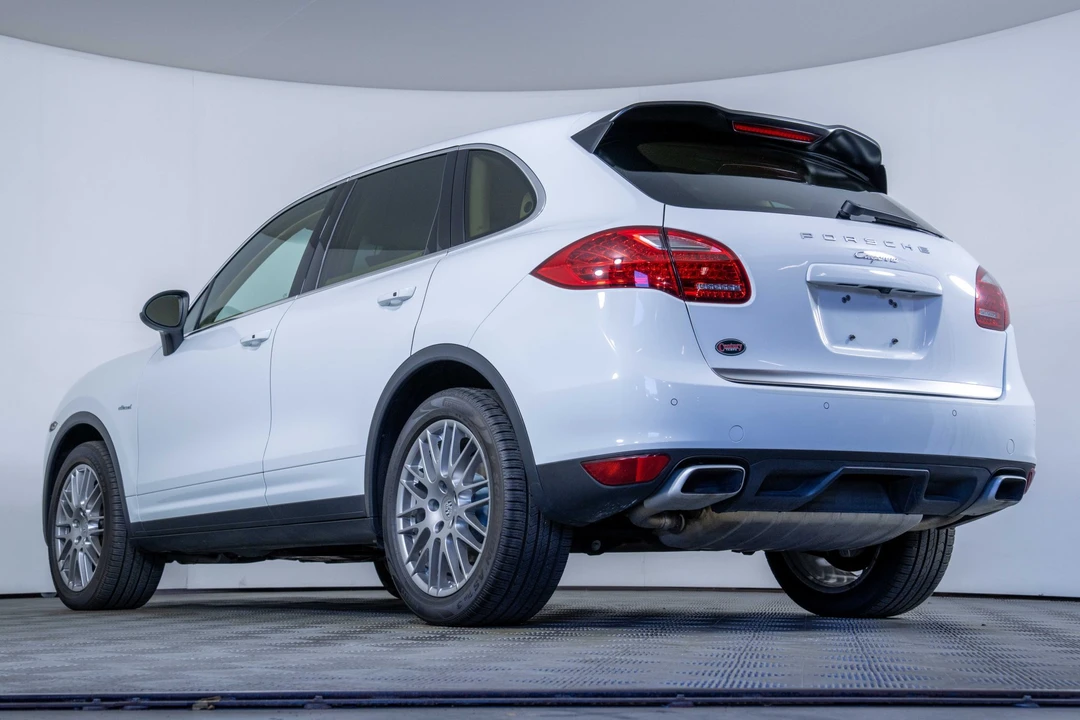 2013 Porsche 958 Cayenne Diesel - Image 18 of 31