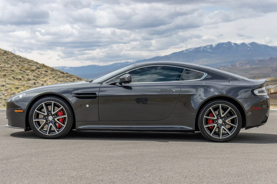 2014 Aston Martin V8 Vantage (2006-2017) - Image 12 of 31