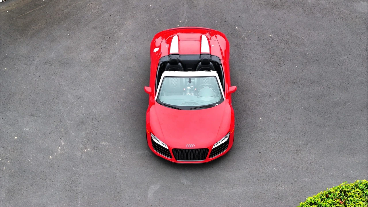 2014 Audi 42 R8 - Image 29 of 31