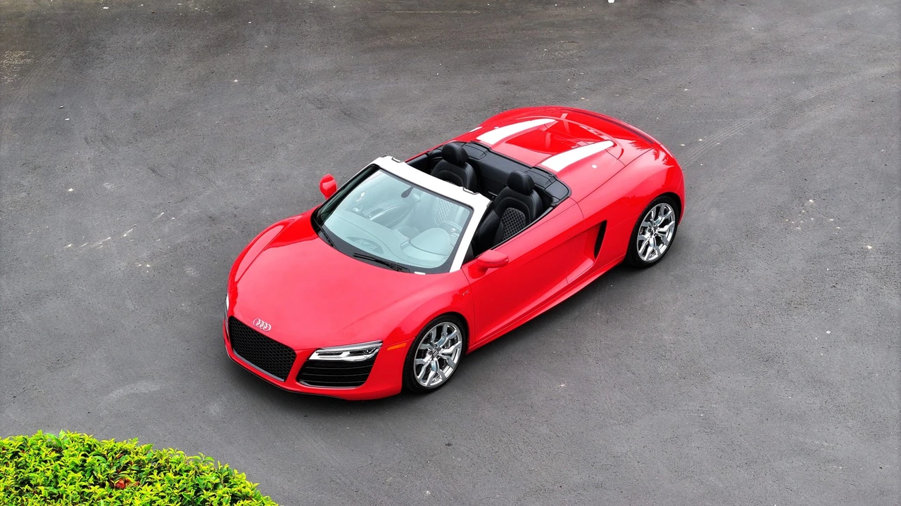2014 Audi 42 R8 - Image 10 of 31