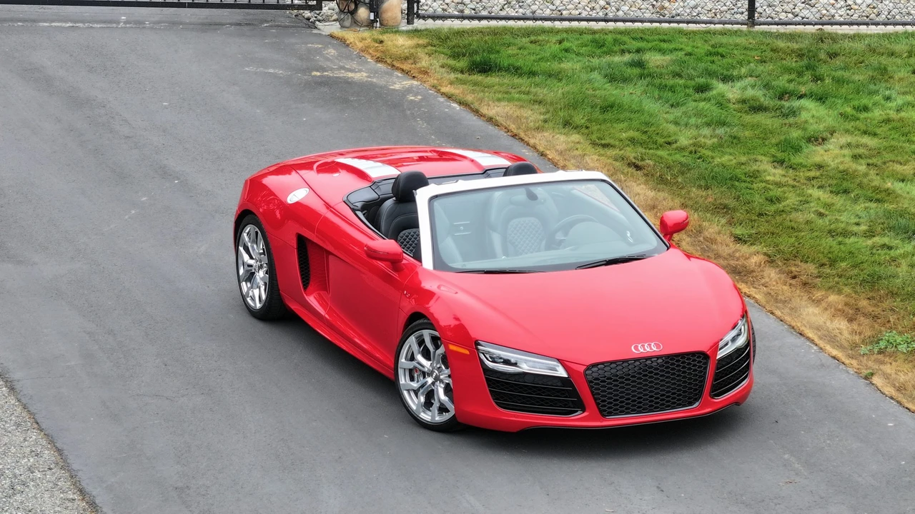 2014 Audi 42 R8 - Image 2 of 31