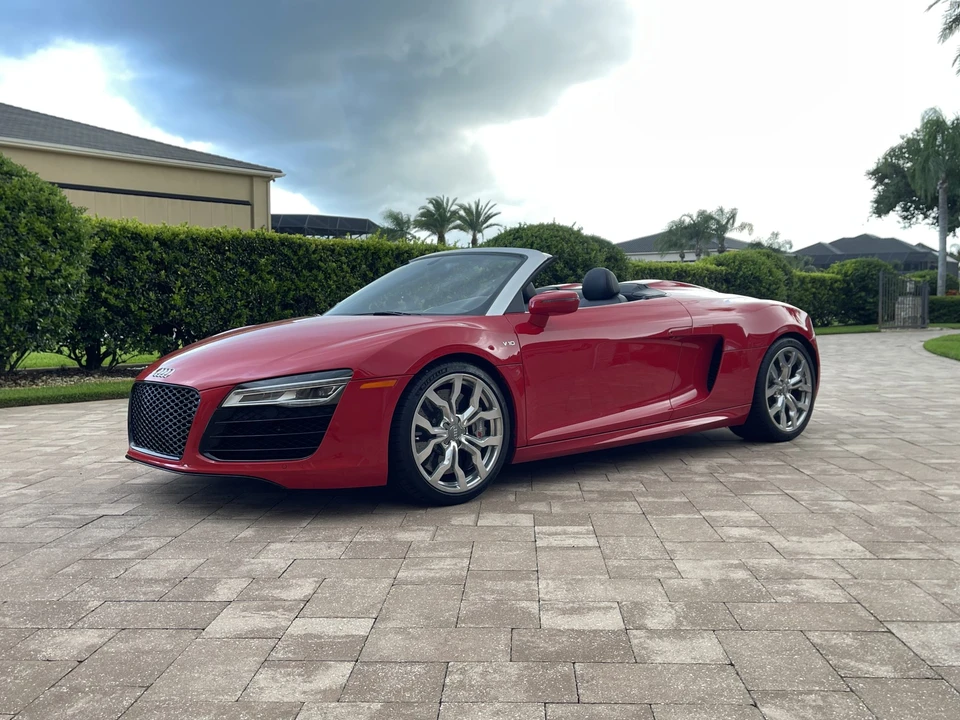 2014 Audi 42 R8 - Image 12 of 31
