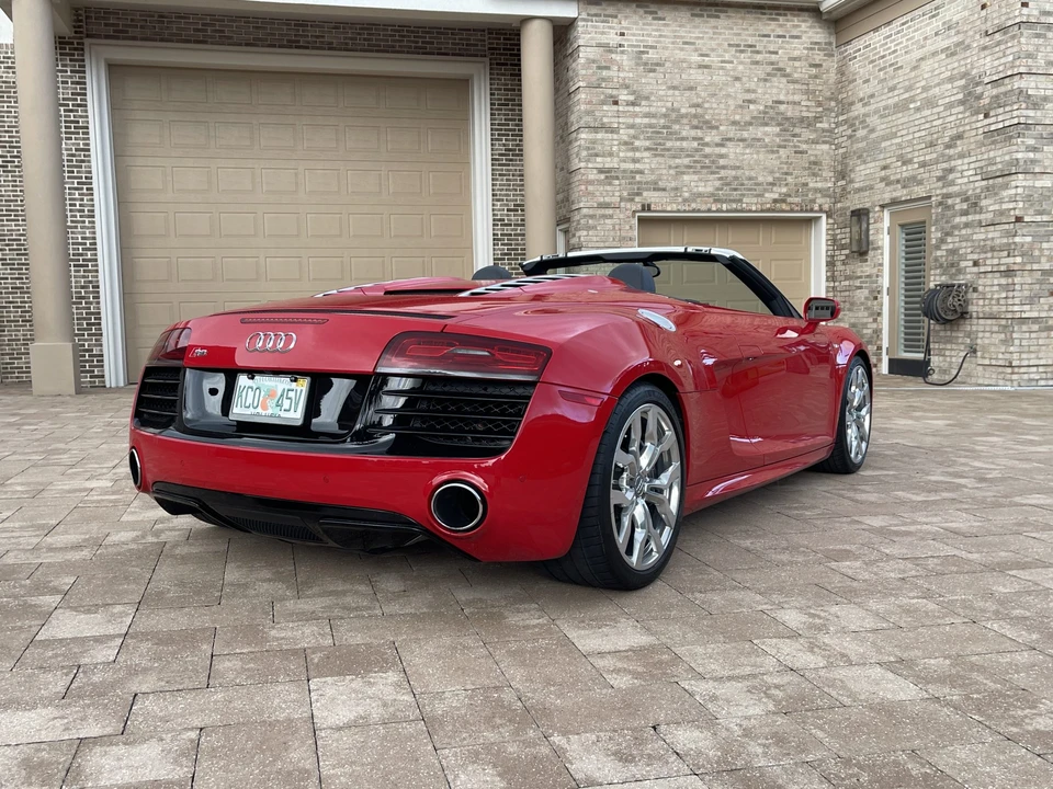 2014 Audi 42 R8 - Image 6 of 31